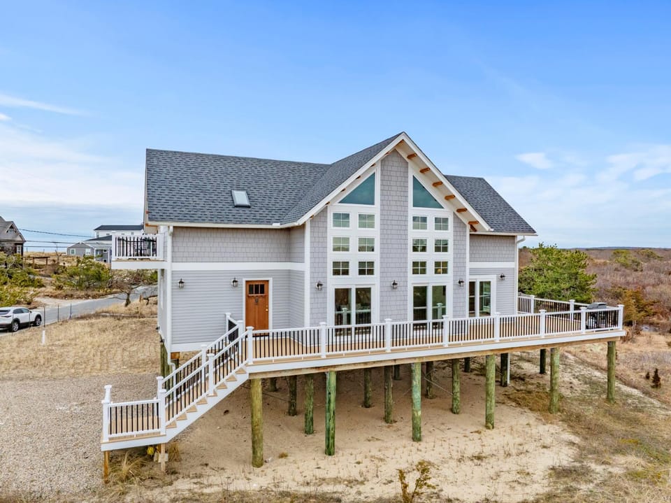 Across the street from Sagamore Beach Dog Friendly House in Sandwich
