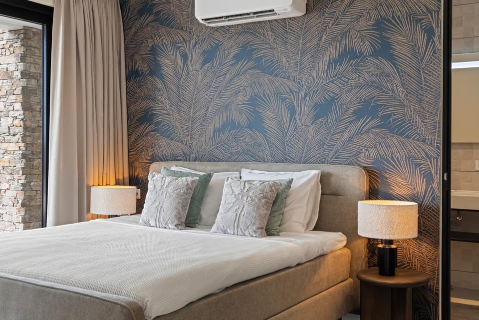 Bed, Bedroom, air conditioner