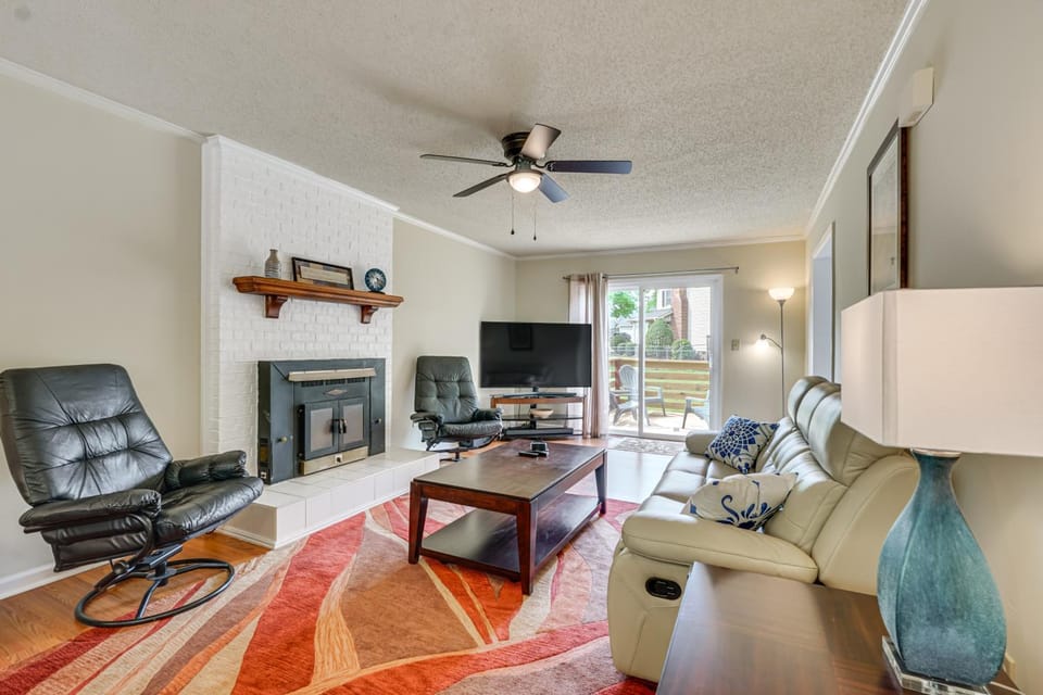 Quiet Family Home w/ Yard! 9 Mi to Dtwn Greenville House in South Carolina