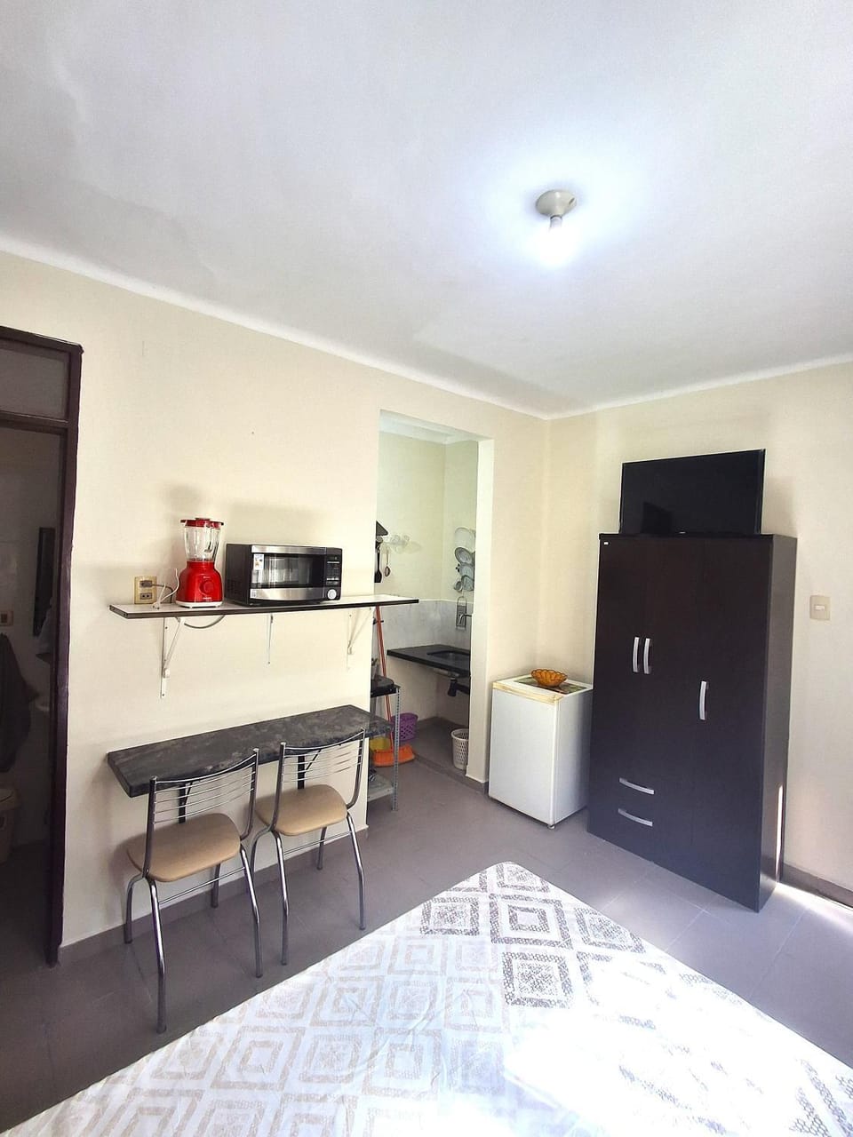 wardrobe, kitchen