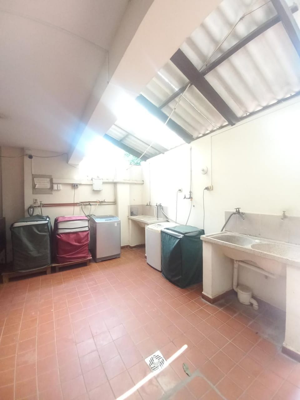laundry, washing machine