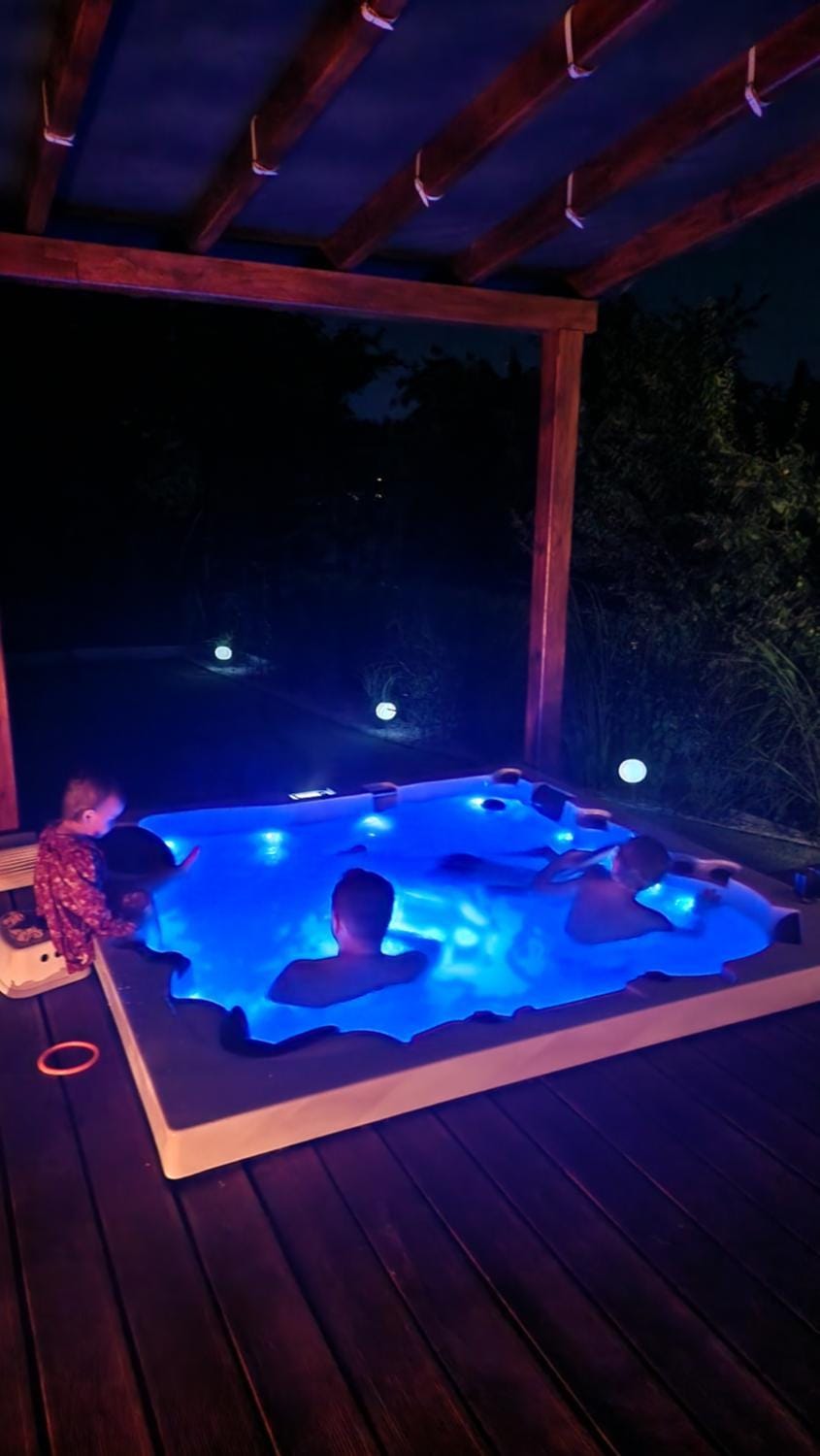 Night, Natural landscape, Hot Tub