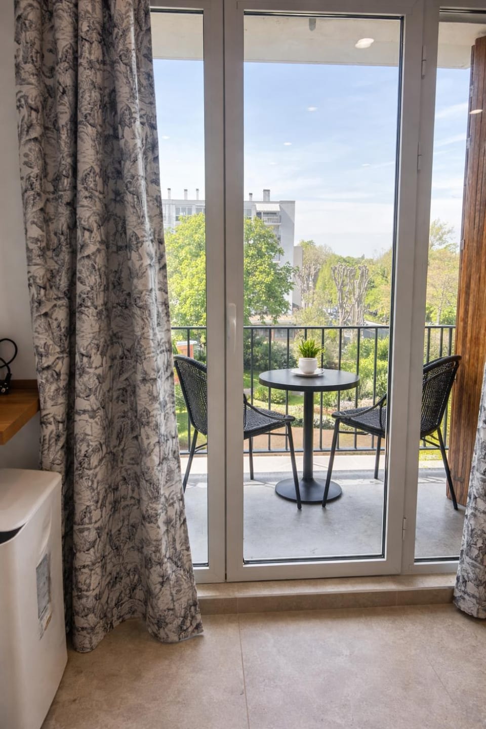 Studio moderne à Saint-Cloud 15 min de la Tour Eiffel Apartment in Saint-Cloud