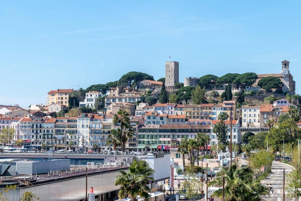2Bedroom Apartment Front Palais des Congres Cannes City Center Apartment in Cannes