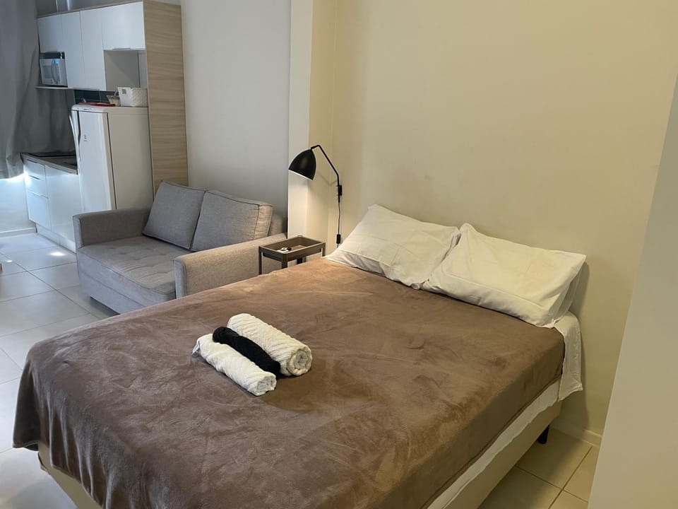 Kitchen or kitchenette, Bedroom