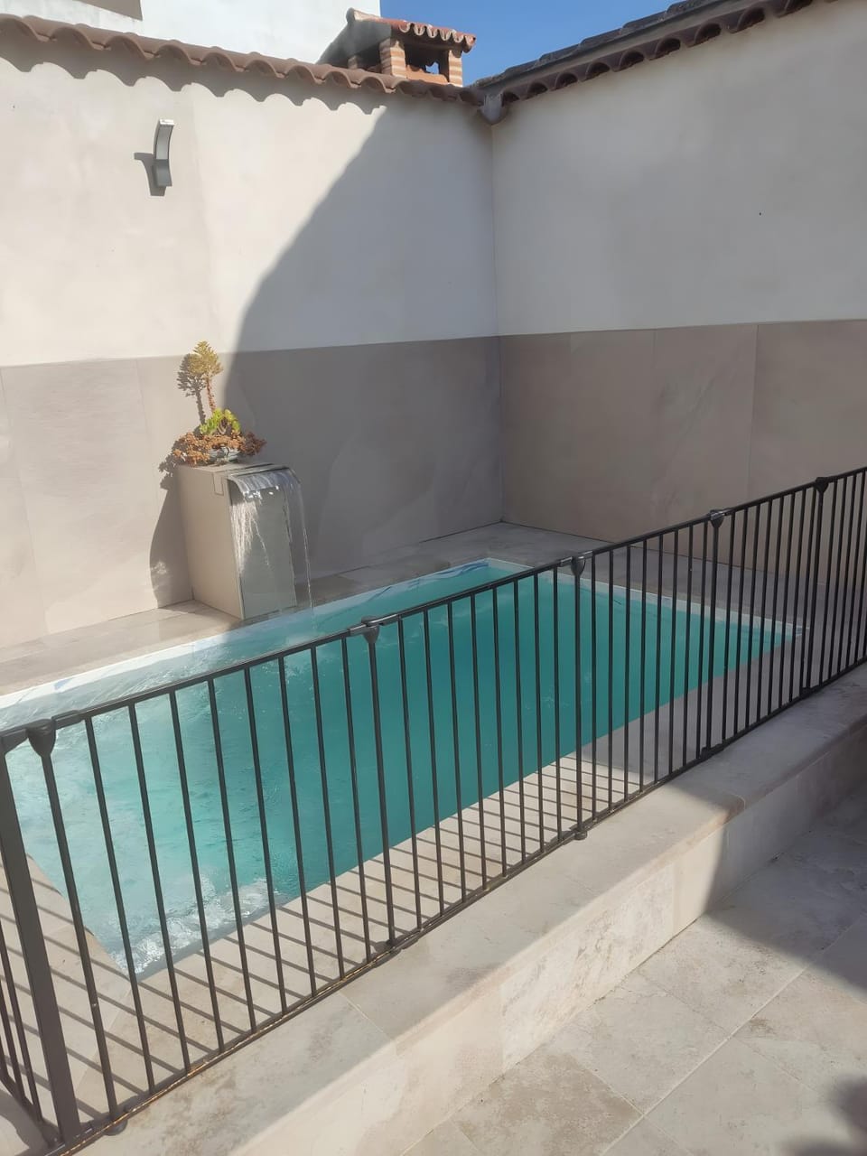 Property building, Swimming pool