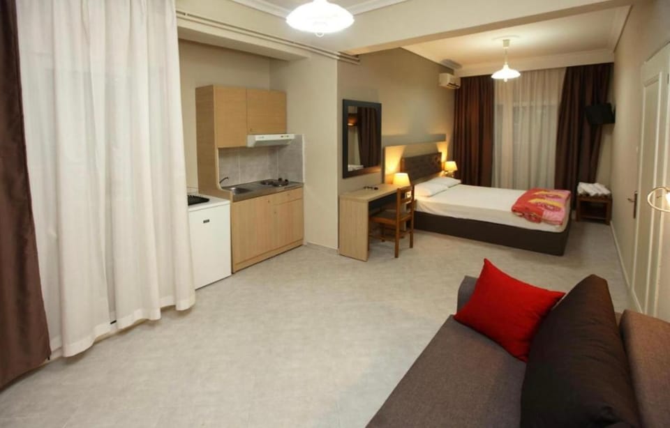 Mironi & Victoria Hotel in Thasos