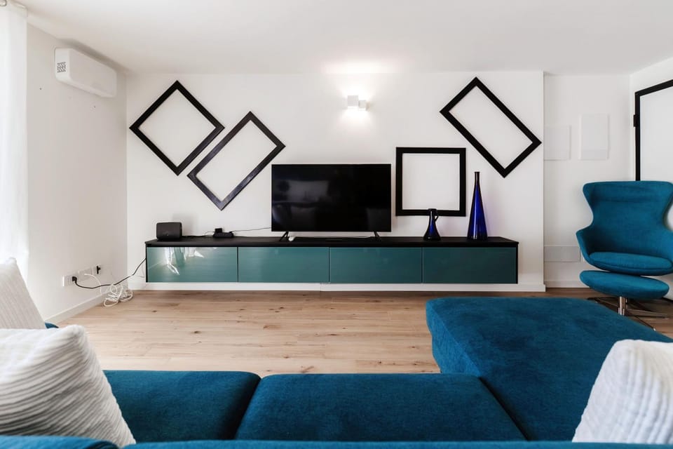 Panorama Pool House Apartment in Bellagio