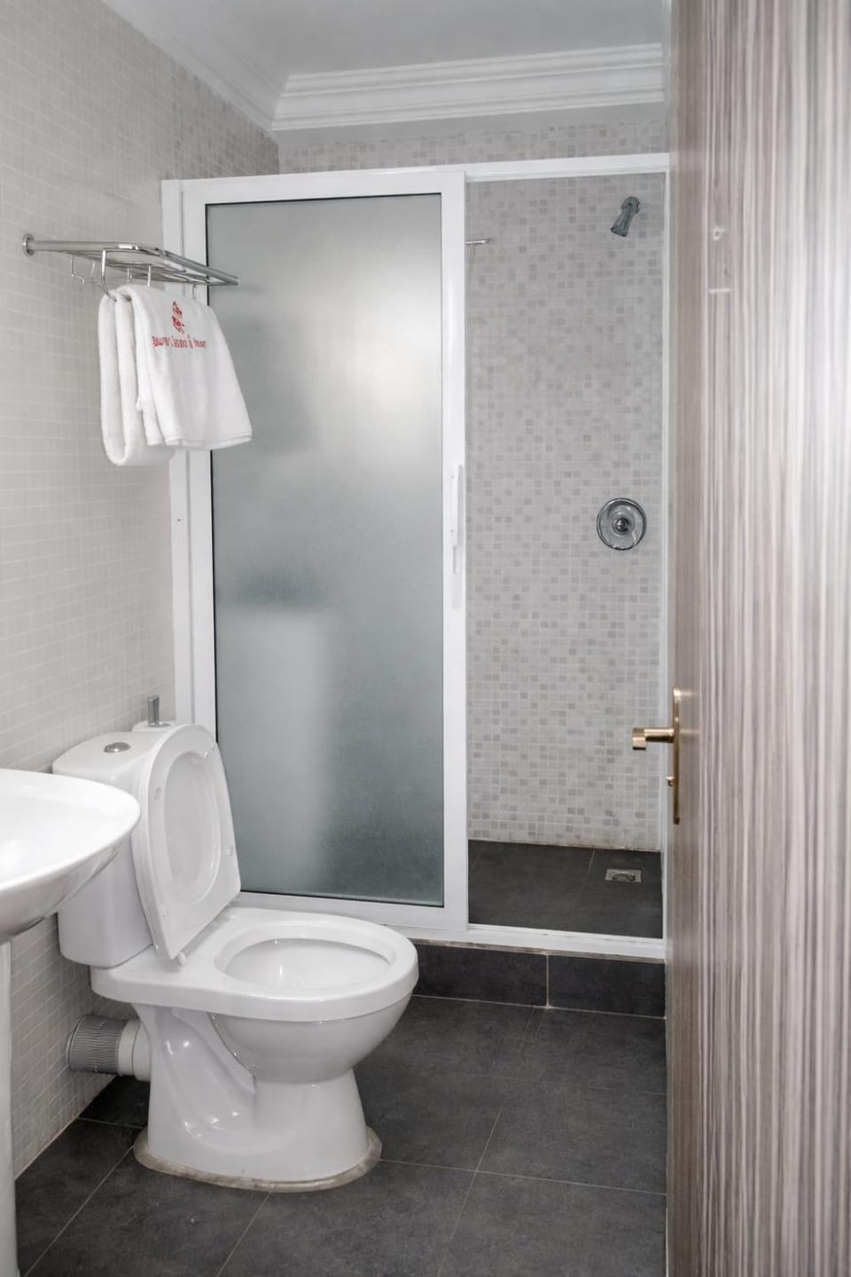 Toilet, Property building, Decorative detail, Decorative detail
