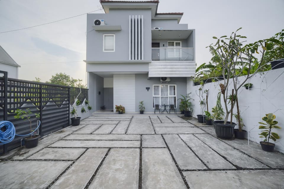 Garden, Balcony/Terrace