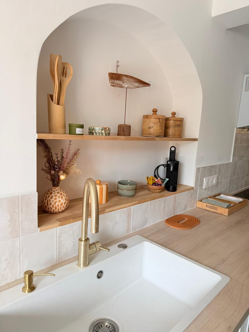 Kitchen or kitchenette