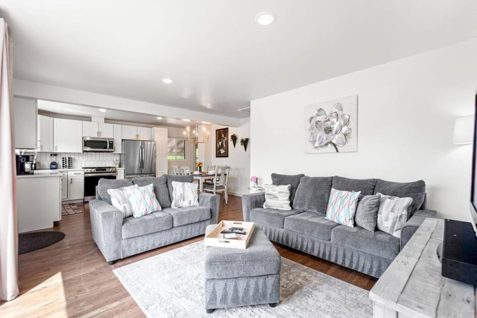 Brightside Bungalow House in Northglenn