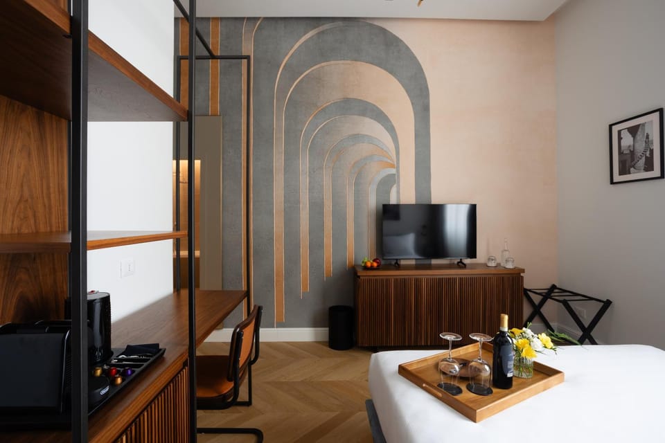 Bedroom, wardrobe