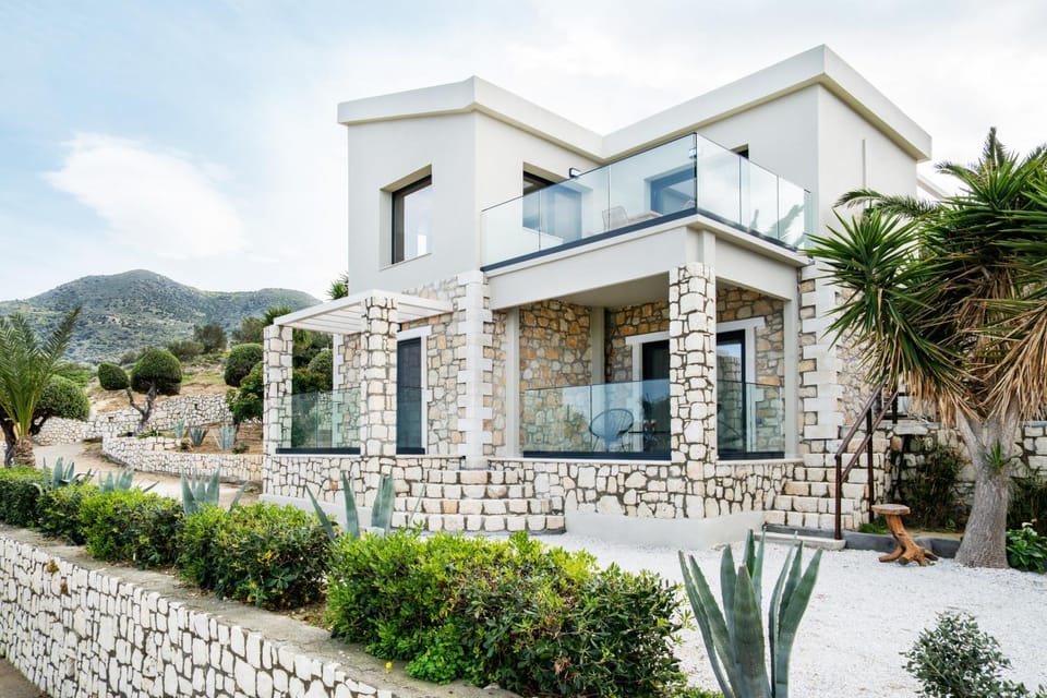 Property building, Spring, Day, Natural landscape, Garden, Garden view, Mountain view