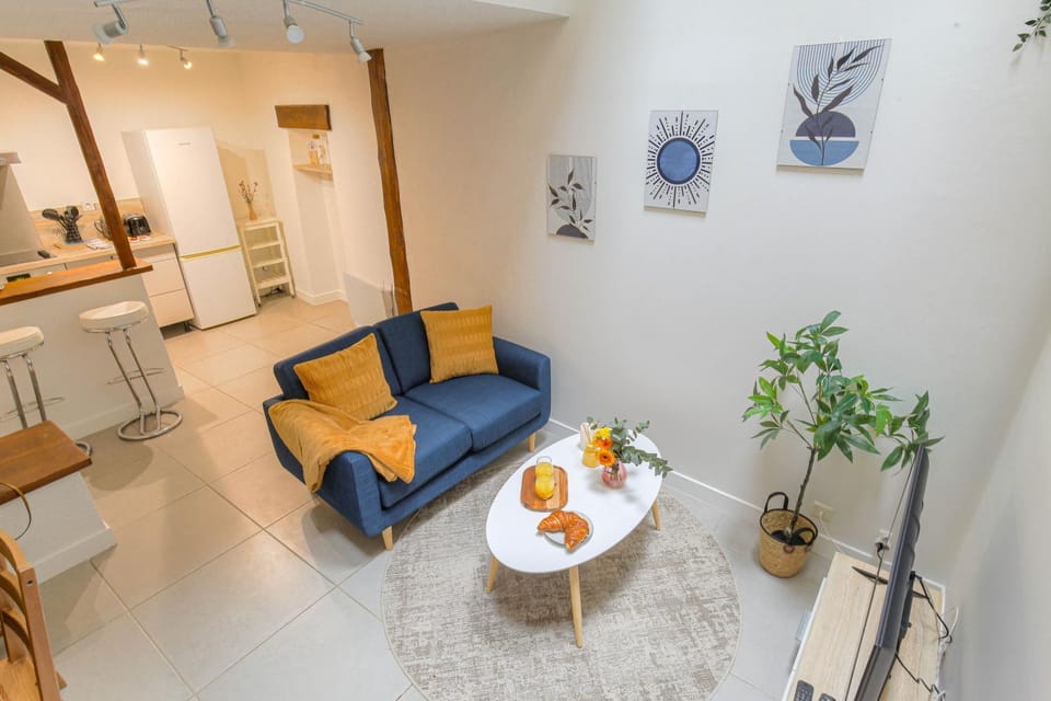 Communal lounge/ TV room, Living room