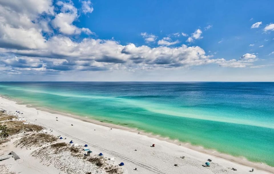 Pelican Beach Resort 1912 House in Destin