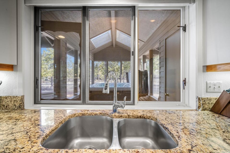 9 Cottonwood Lane House in Sunriver