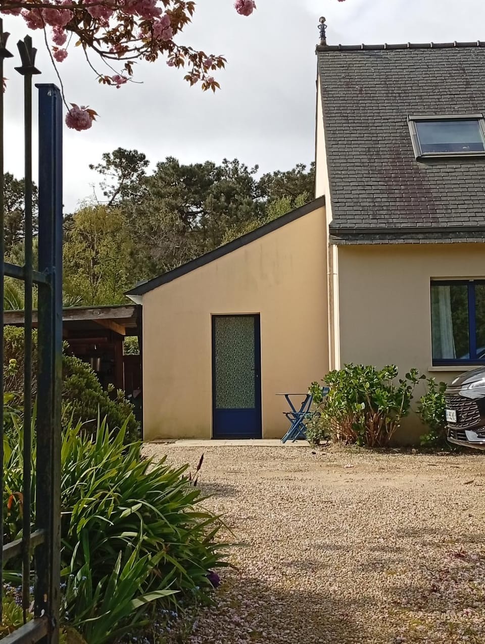 Facade/entrance