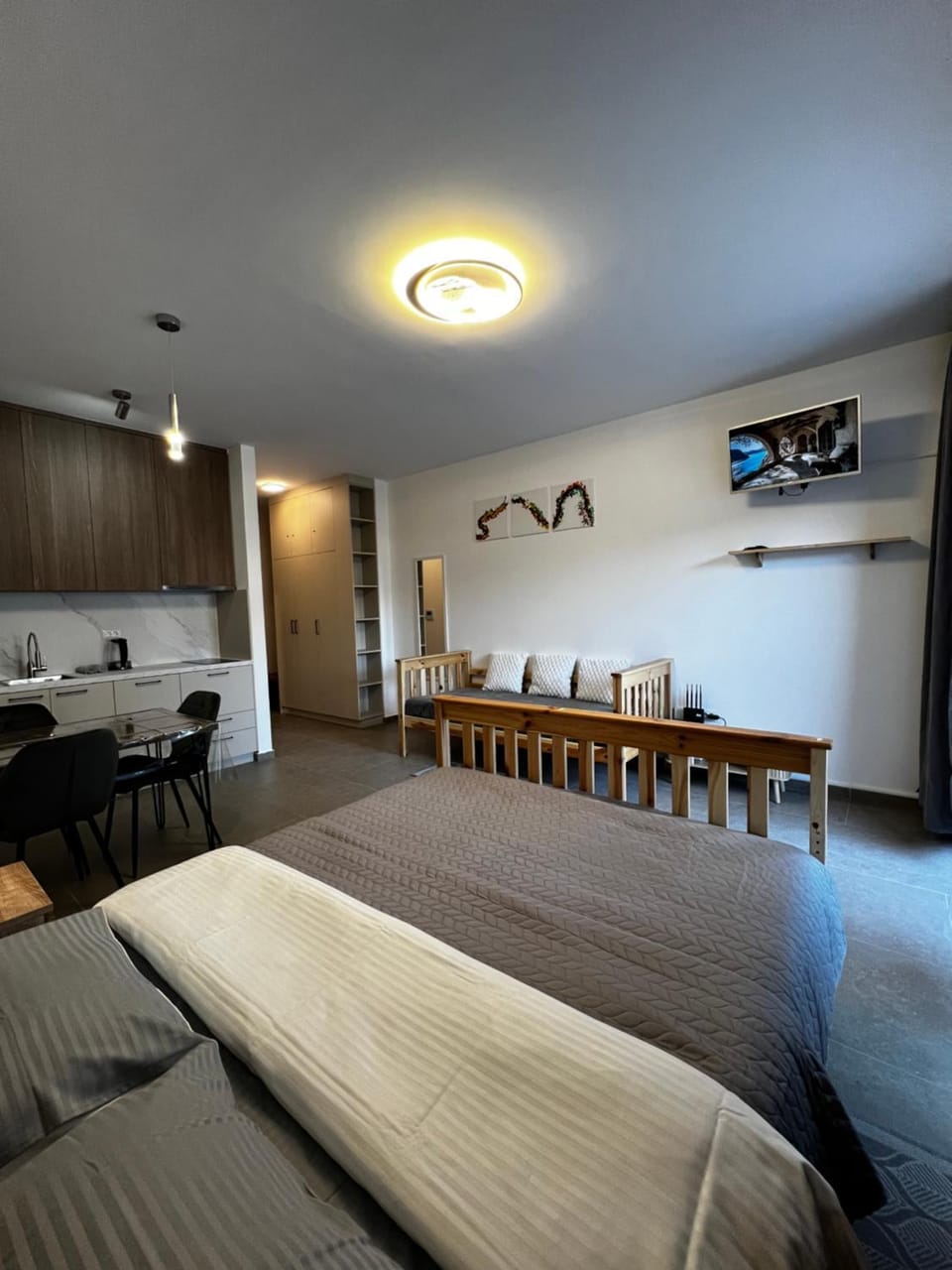 Bed, TV and multimedia