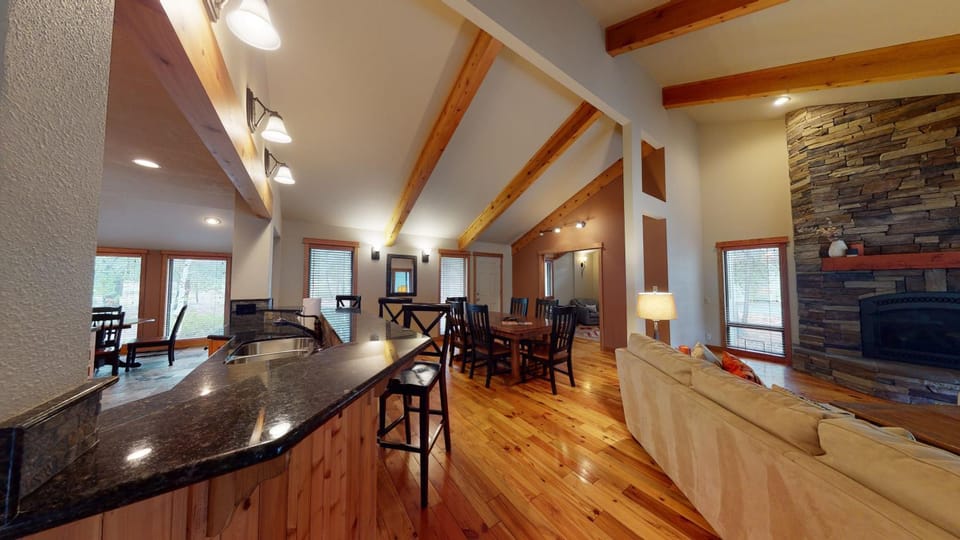 8 Wickiup Lane House in Sunriver