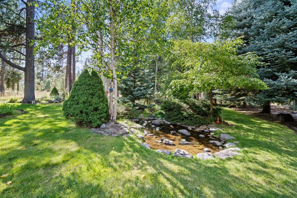 8 Shagbark Lane House in Sunriver
