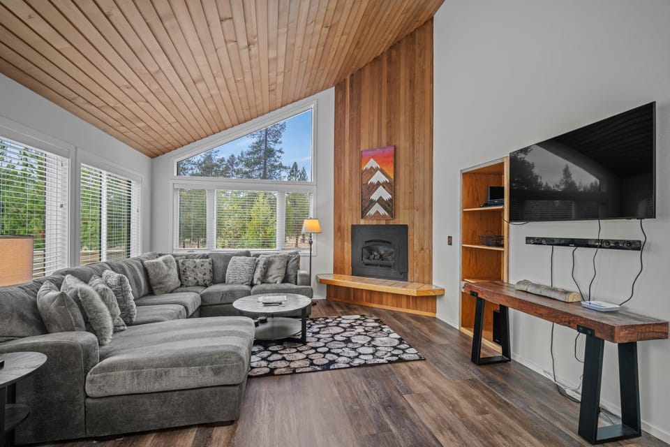 8 Dutchman Lane House in Sunriver