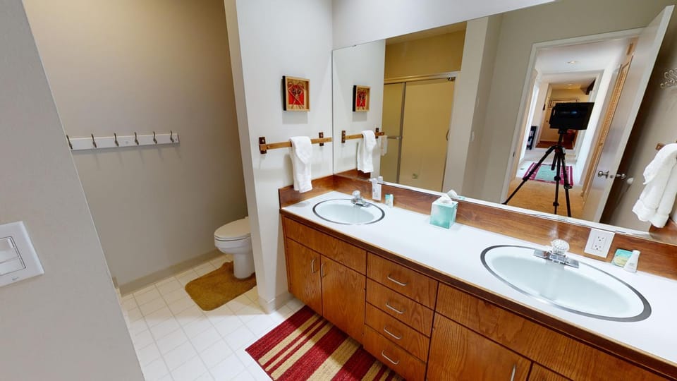 74 Meadow House Apartment in Sunriver