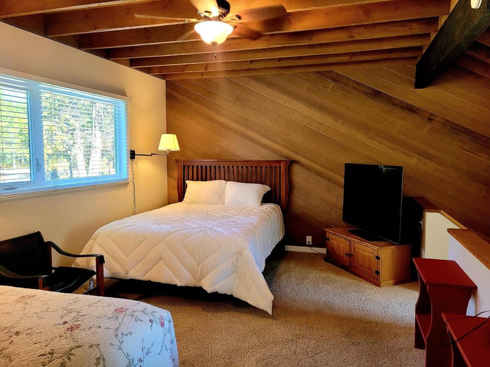 74 Meadow House Apartment in Sunriver