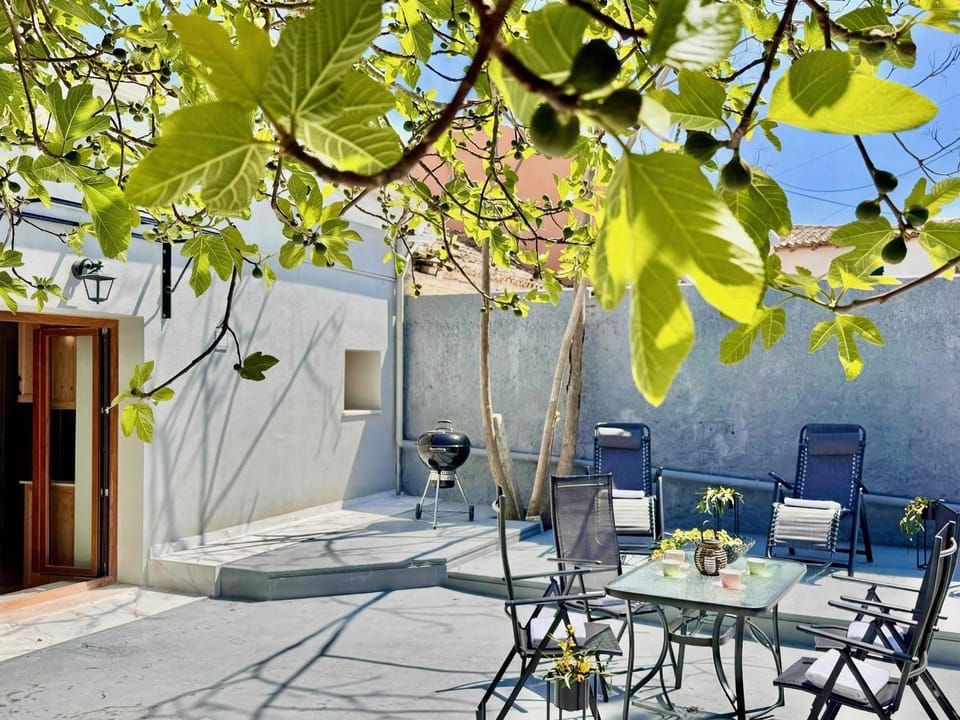 Patio, Garden, Garden view