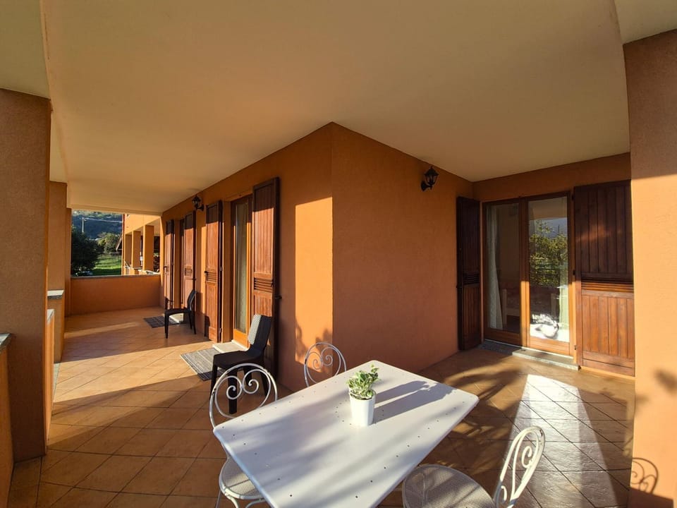 Balcony/Terrace, Balcony/Terrace