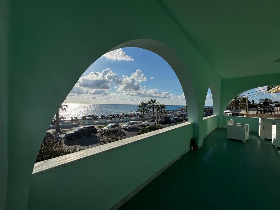 View (from property/room), Balcony/Terrace, Sea view