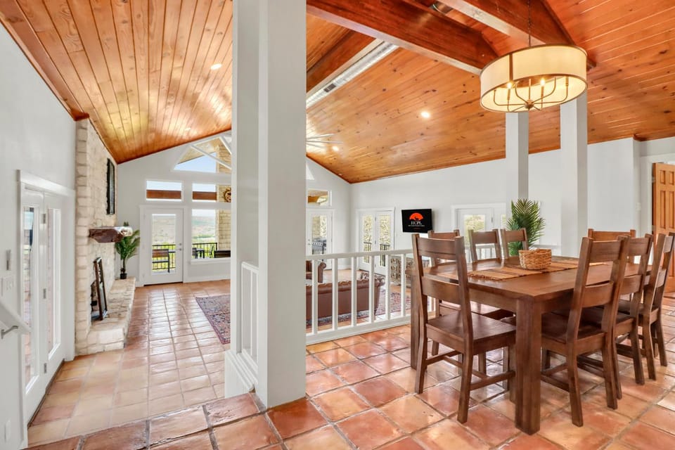 Endless Horizon House in Wimberley