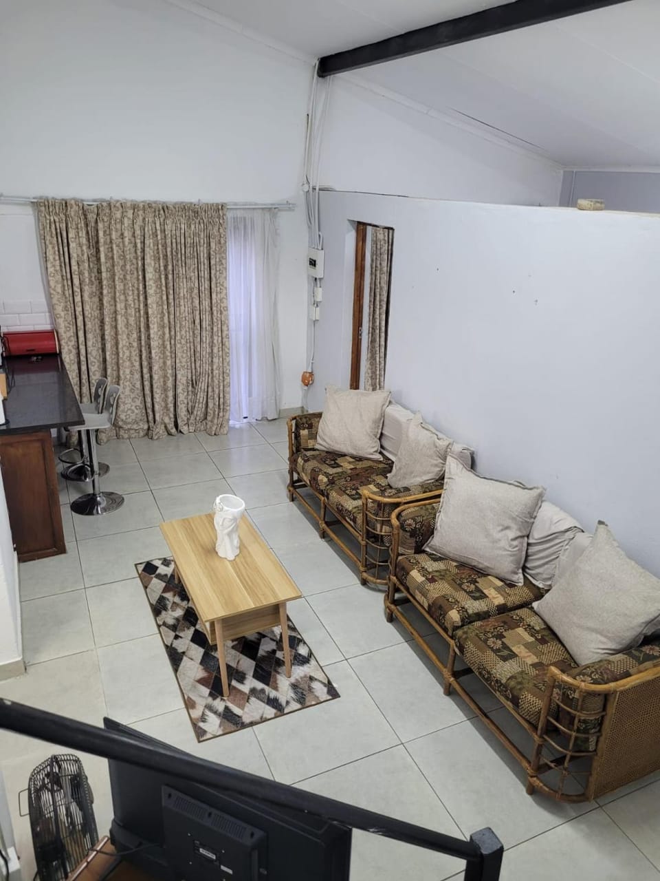 Dream Big Bougainvillea 2 bedroom cottage Apartment in Pretoria