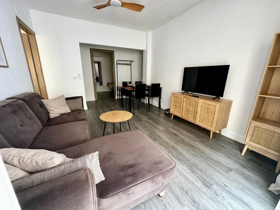TV and multimedia, Living room, Seating area
