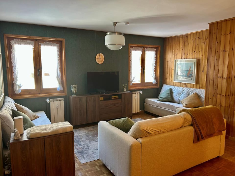 TV and multimedia, Living room