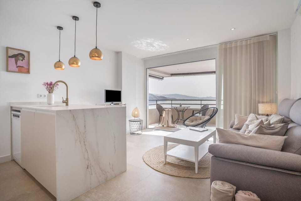 Charming Sea Views, Costa Tropical Apartment in Costa Tropical