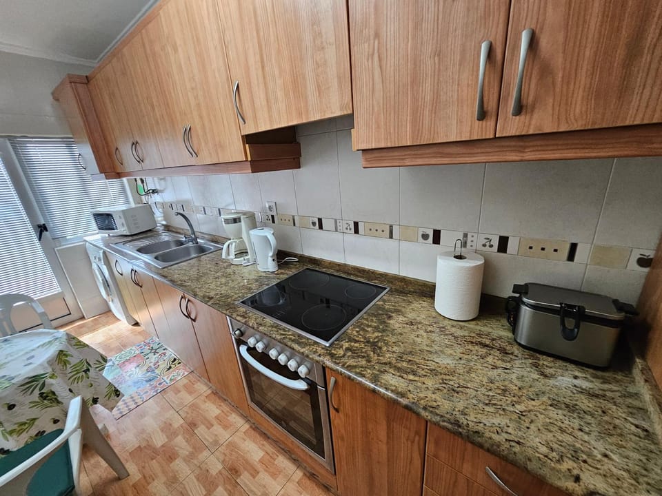 Kitchen or kitchenette, kitchen