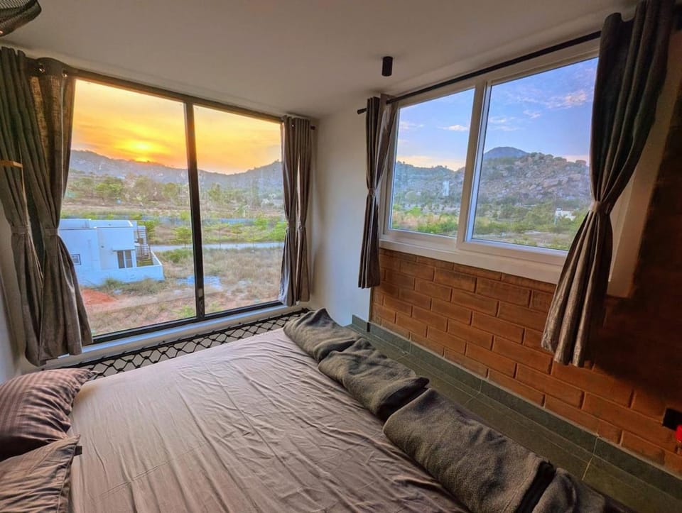 Bedroom, Mountain view, Sunset