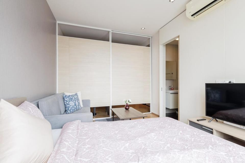 Comfort Living in Central Sukhumvit Apartment in Bangkok