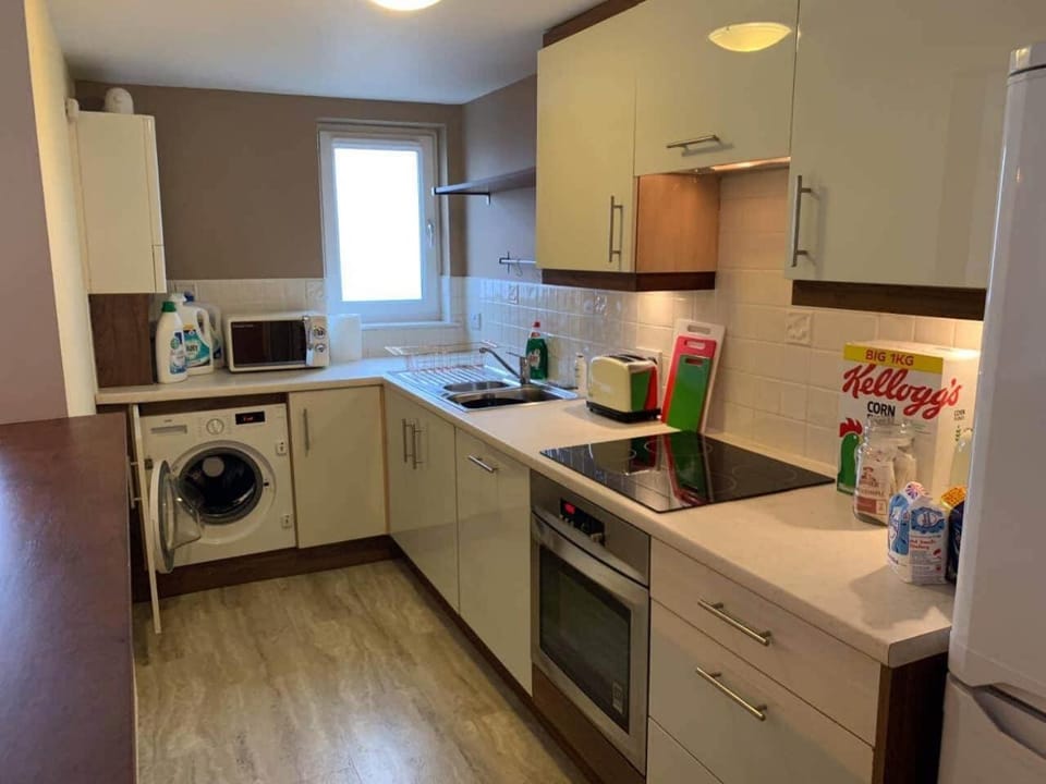 Bright and Modern West End Apartment with free parking Apartment in Glasgow