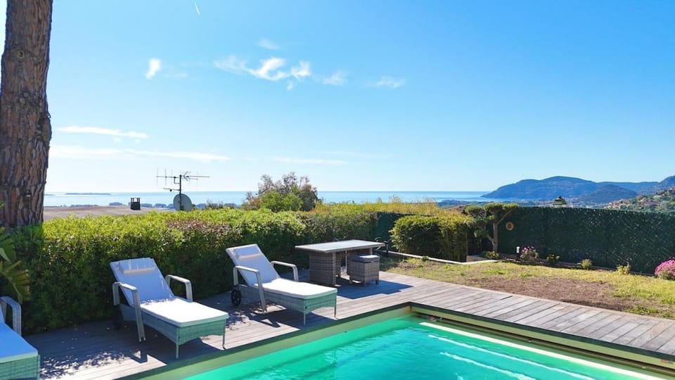 Villa Baia - Luxury House Seaview Near Cannes Pool Villa in Mandelieu-La Napoule