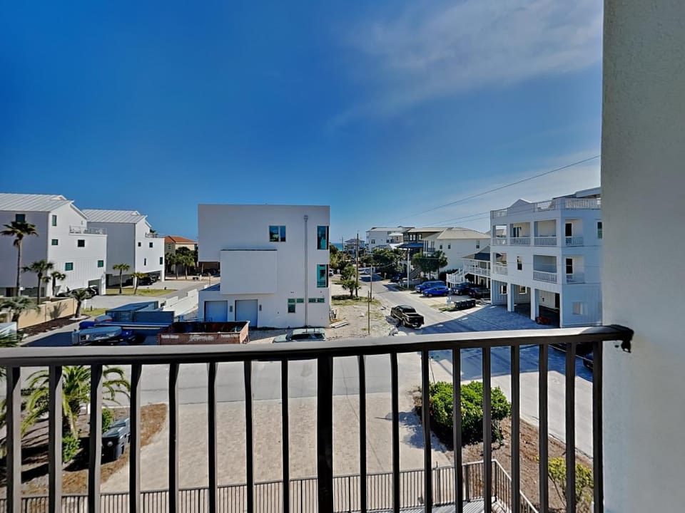 Neighbourhood, View (from property/room), Balcony/Terrace