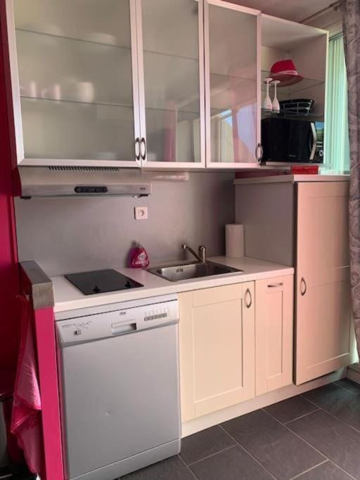Camélia Village Naturiste Heliopolis O - 30m de la plage Apartment in Agde