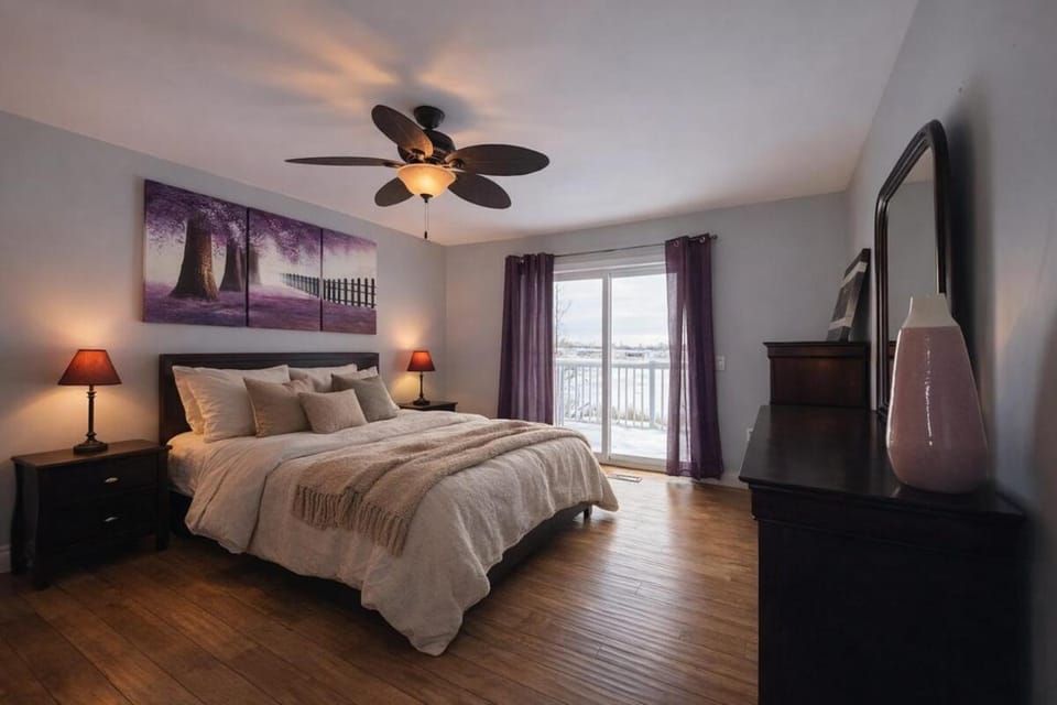 Bed, Bedroom