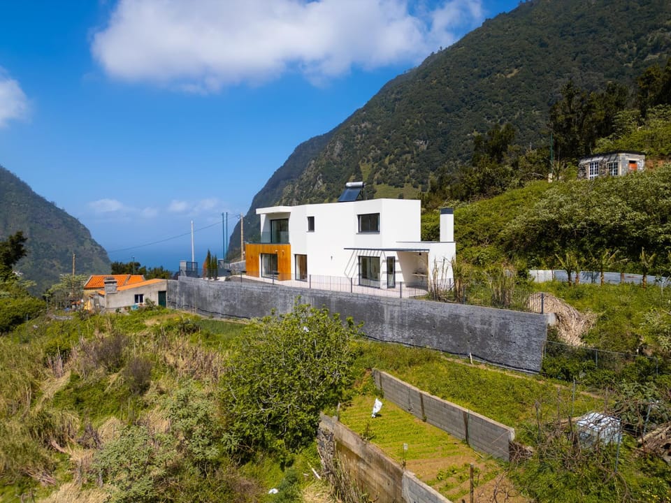Girona 360, By OP Villa in Madeira District