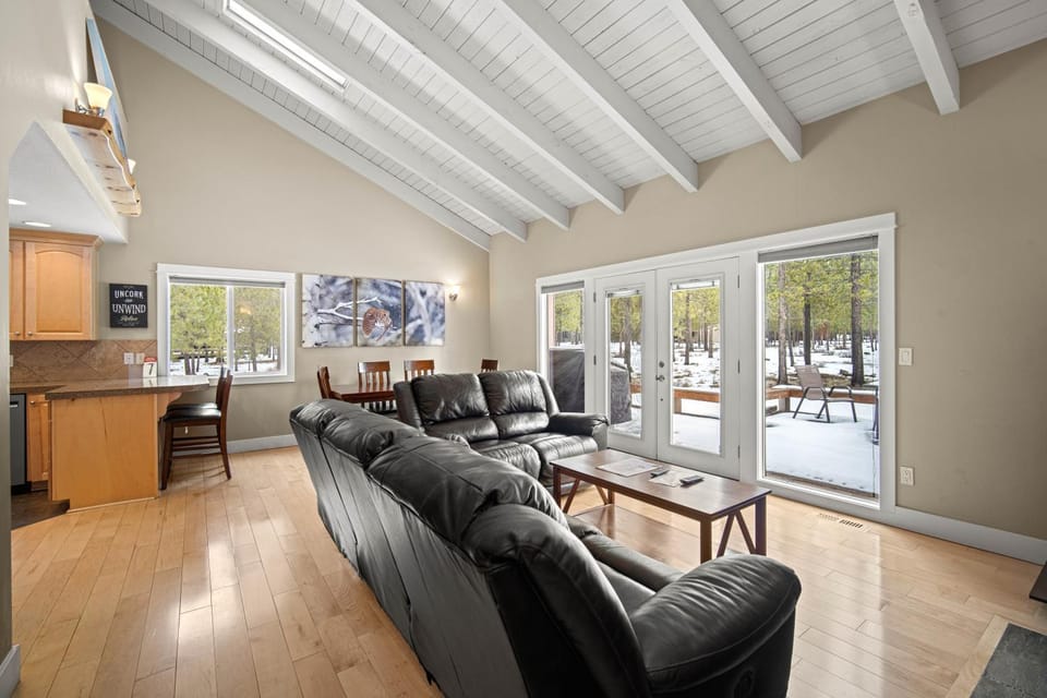 12 Pine Ridge Lane House in Sunriver