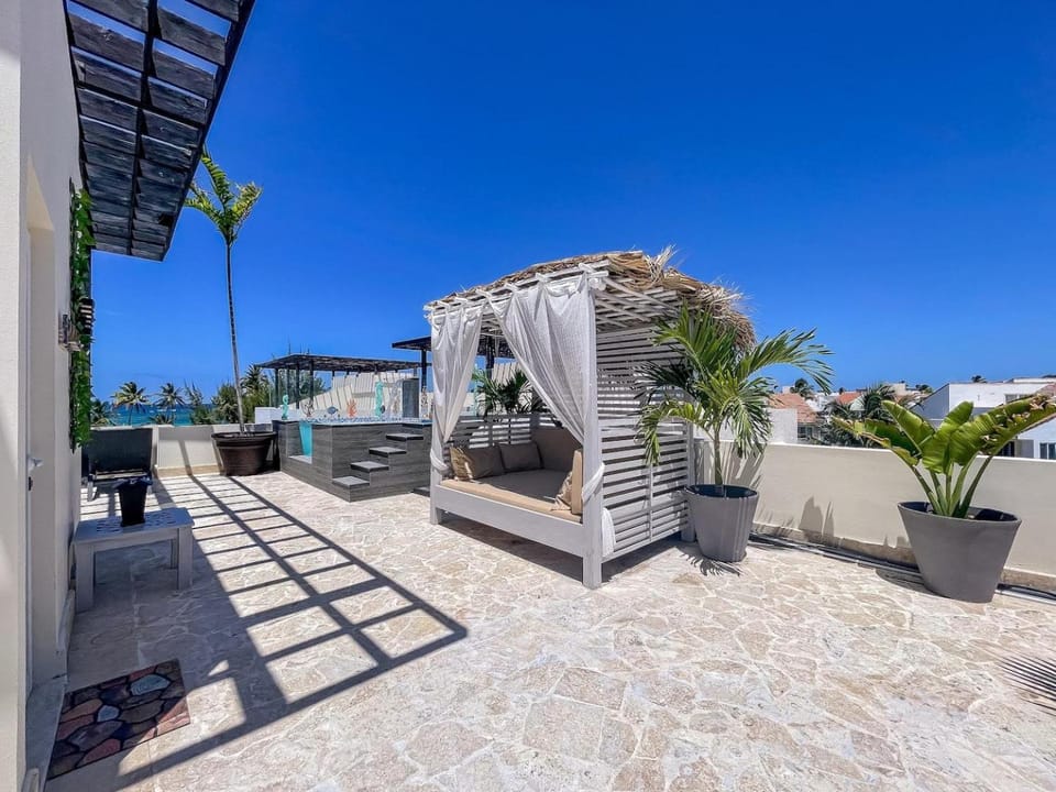3 level PenthouseHOT TUBocean viewwalkable shop House in Punta Cana