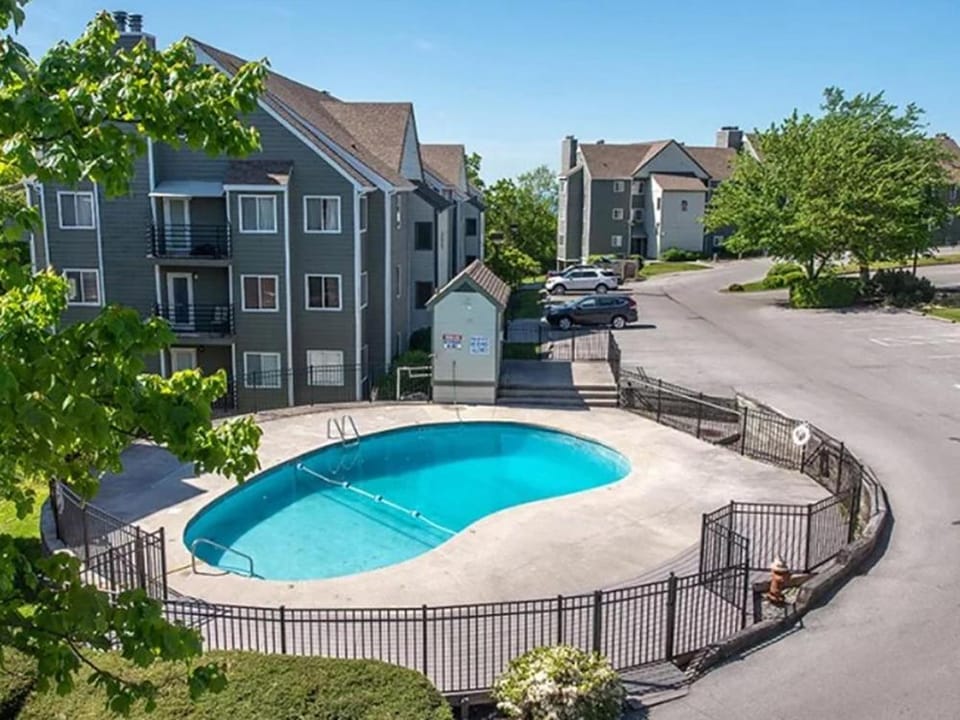Property building, Swimming pool