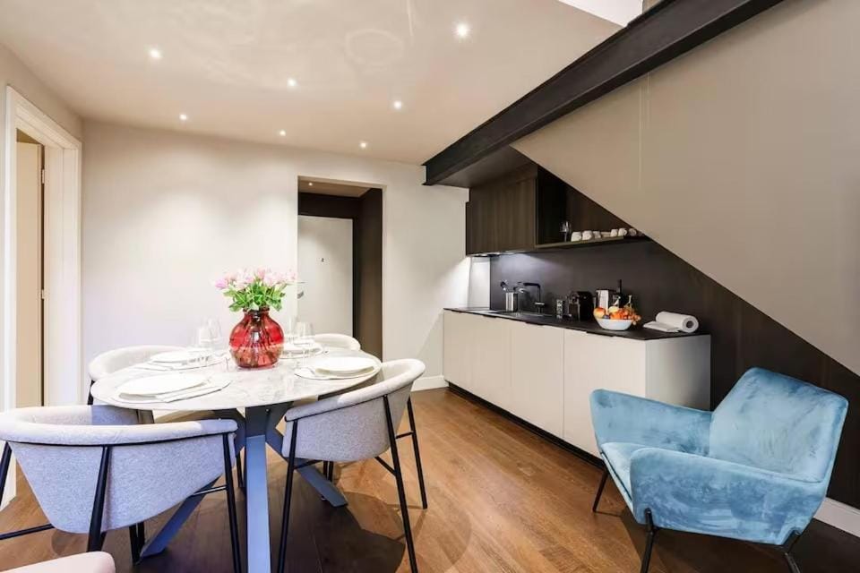 Palazzo Venezia Apartment in Florence