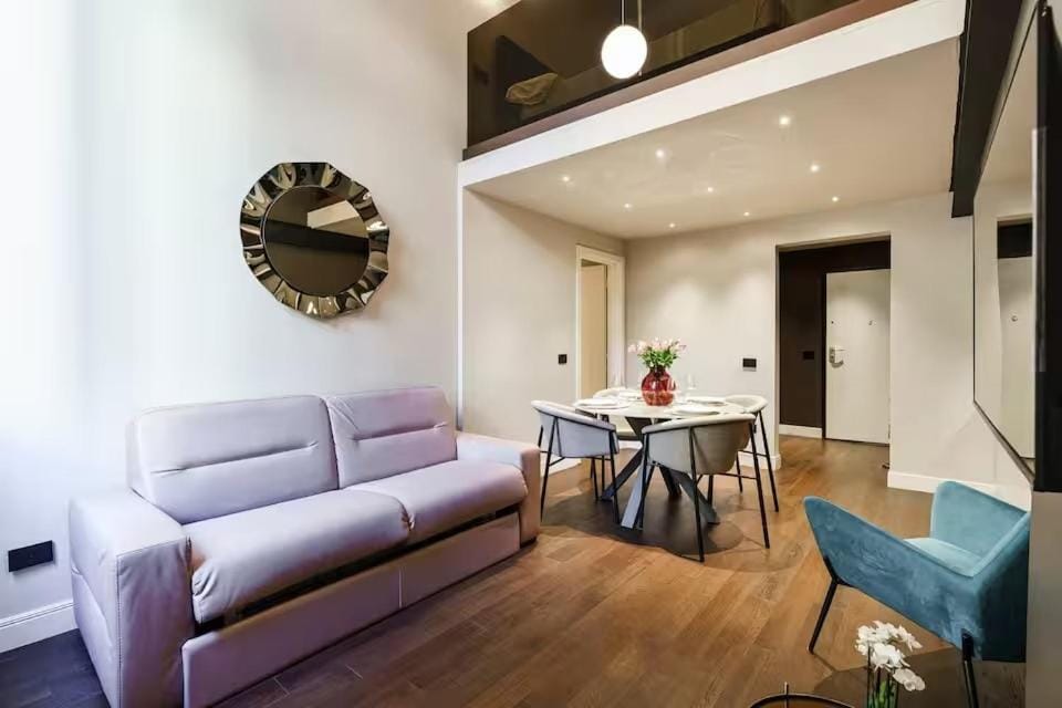 Palazzo Venezia Apartment in Florence